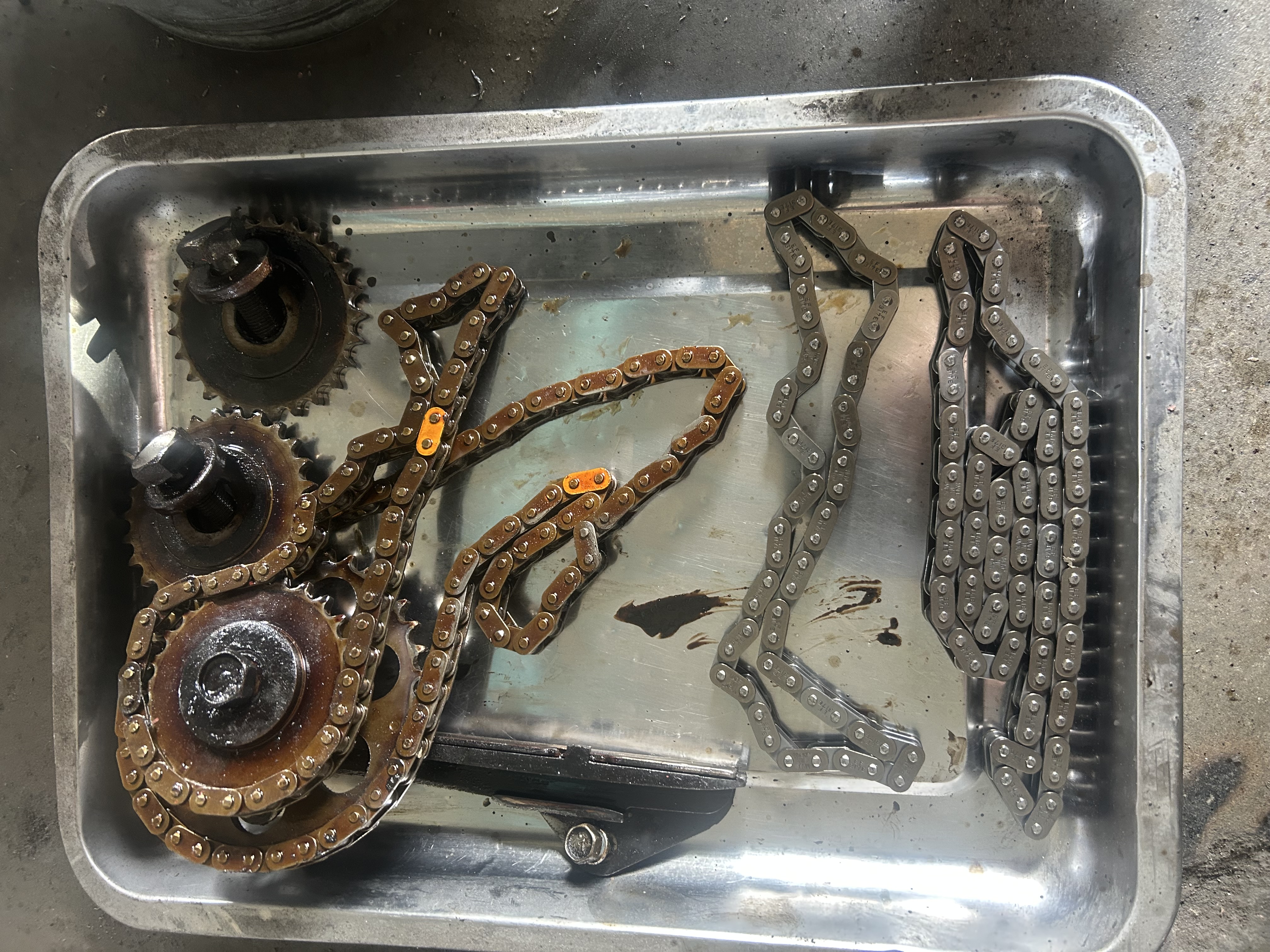 Comparison of the original and newly manufactured chains