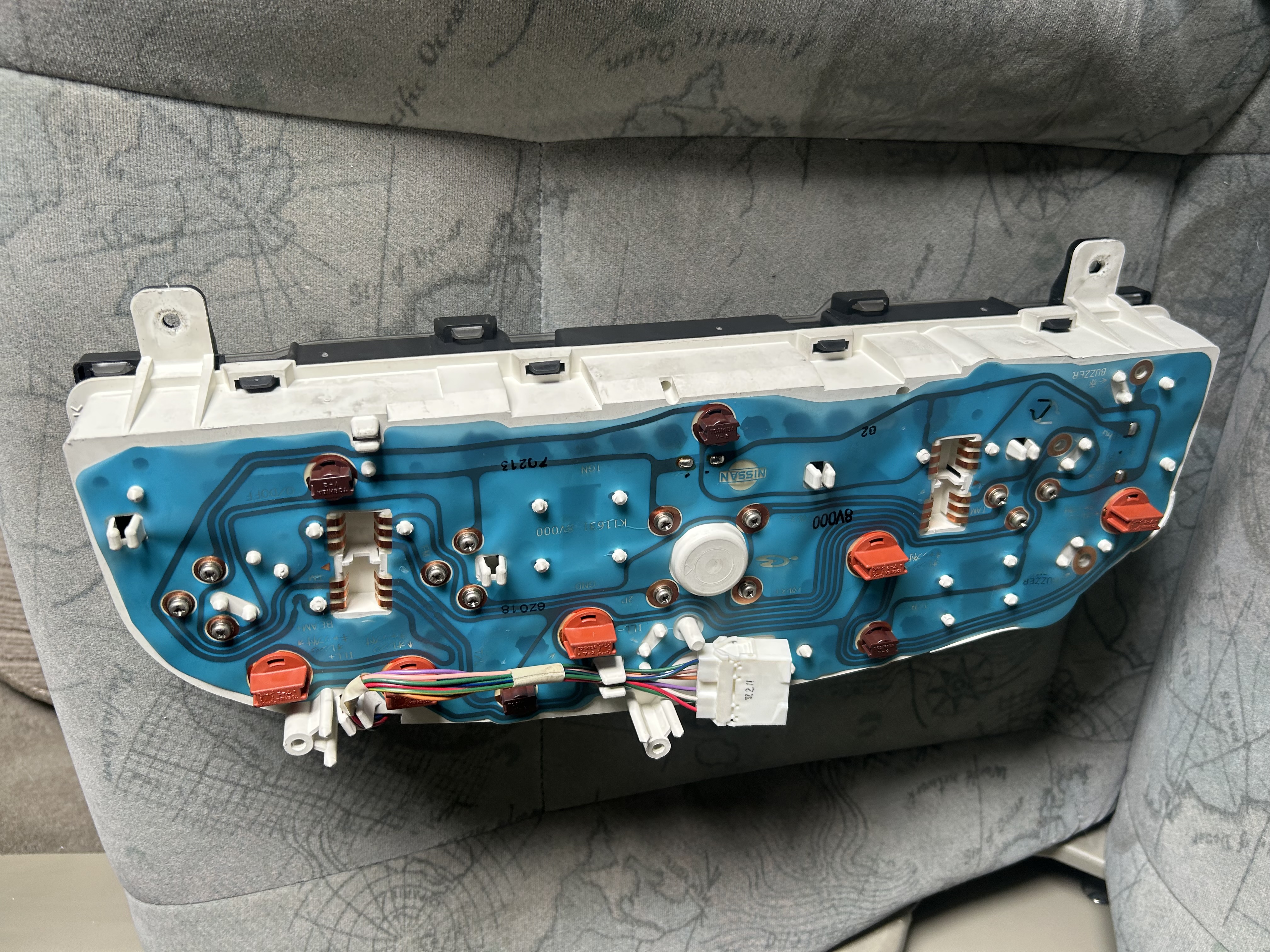 Rear circuit of the instrument cluster