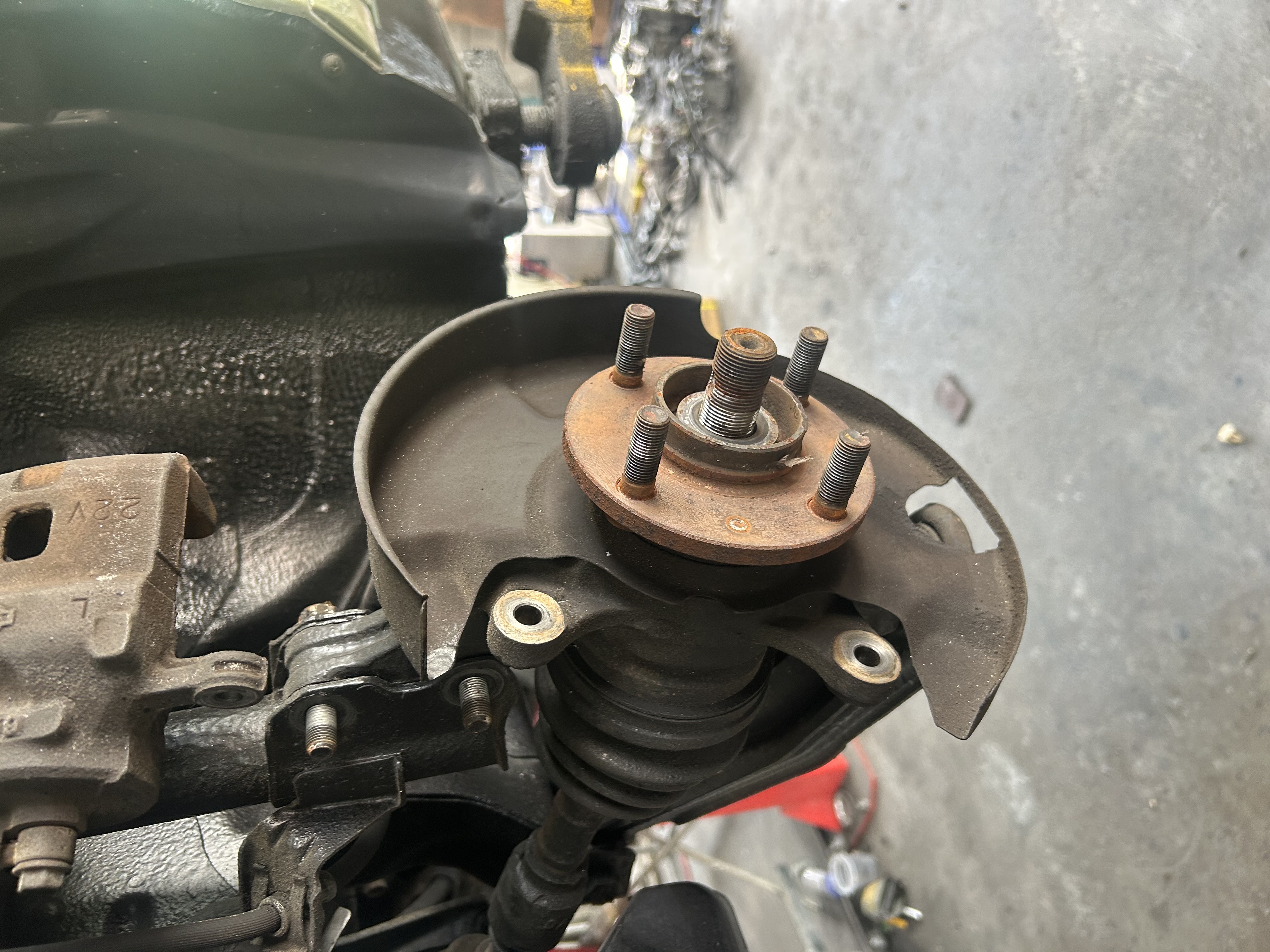 Steering knuckle and hub after disassembly
