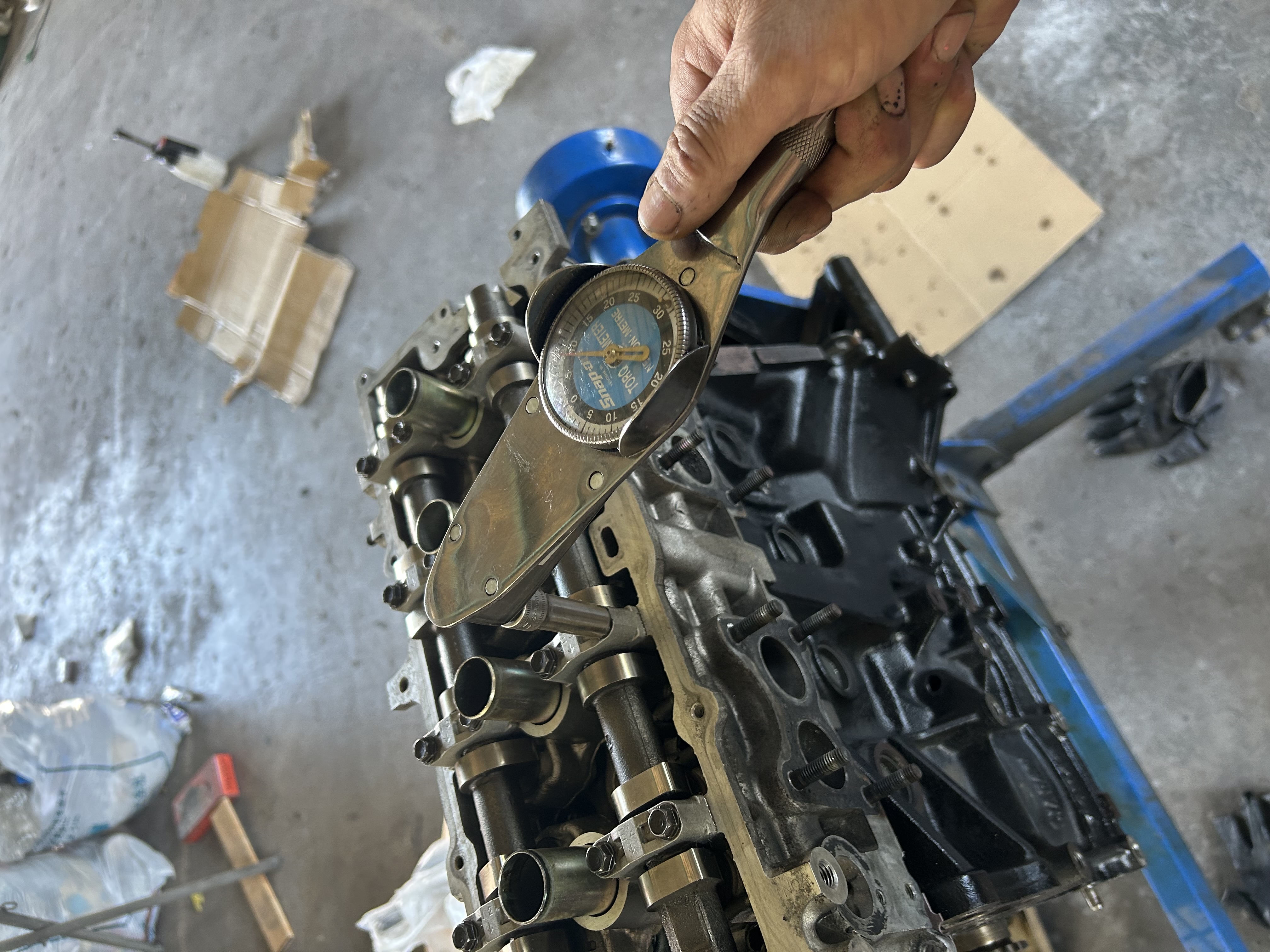 The angular tightening stage helps produce the specified and consistent clamping load.